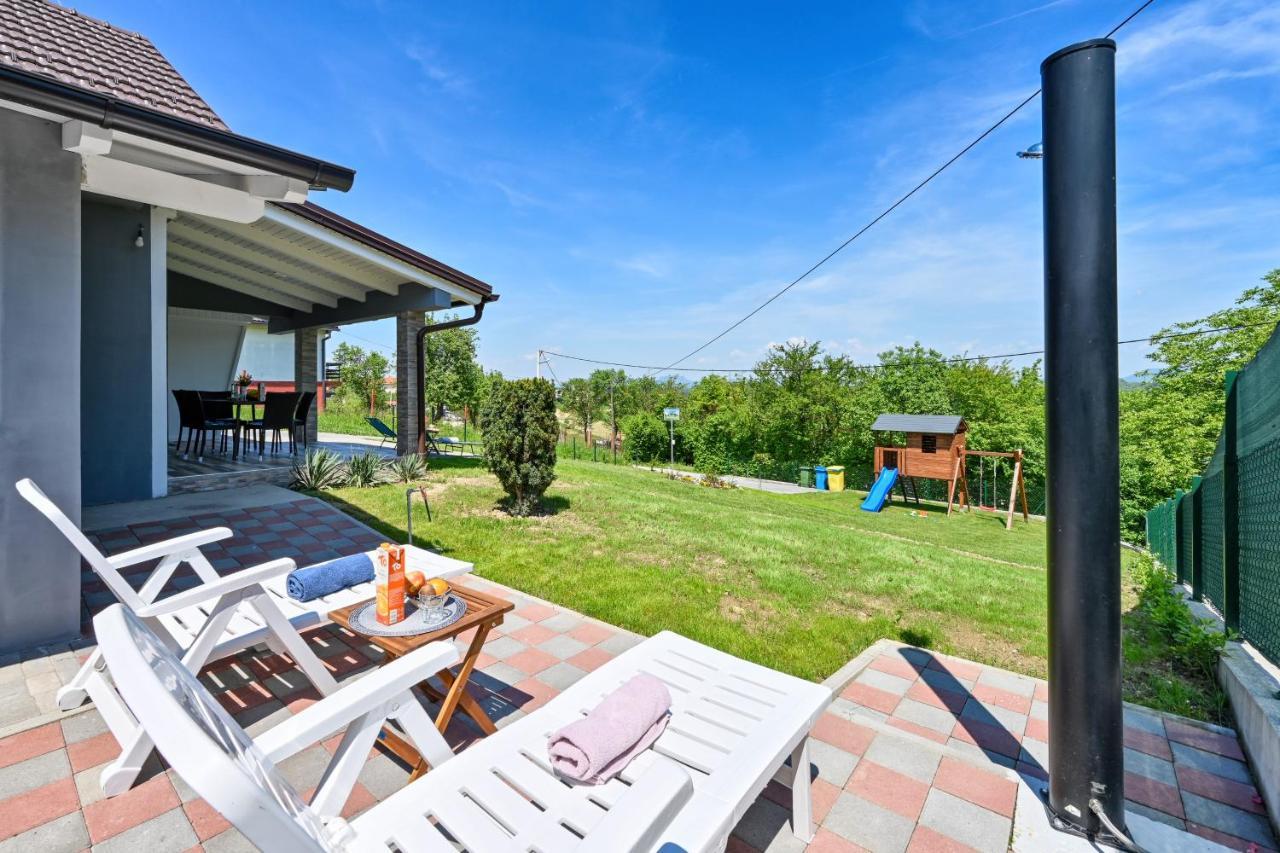 Cvetkova Hiza Sa Jacuzzijem Villa Tuheljske Toplice Exterior foto