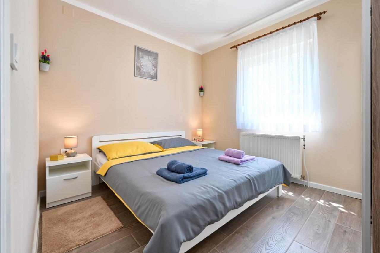 Cvetkova Hiza Sa Jacuzzijem Villa Tuheljske Toplice Exterior foto