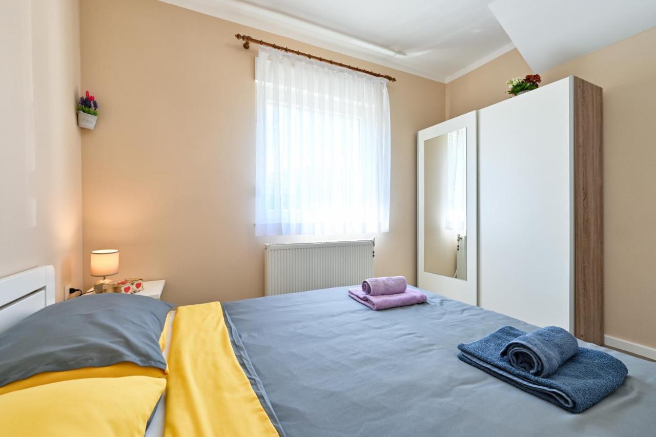 Cvetkova Hiza Sa Jacuzzijem Villa Tuheljske Toplice Exterior foto